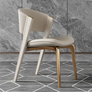 Итальянский легкий Роскошный обеденный стул Home, чрезвычайно простой Дизайнерский обеденный стул из цельного дерева и кожи высокого класса